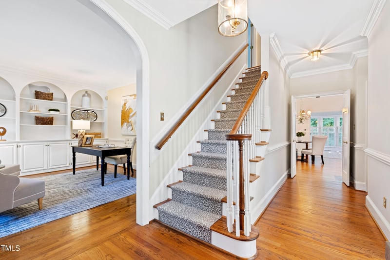 605 Chalfant Ct, Raleigh, NC 27607