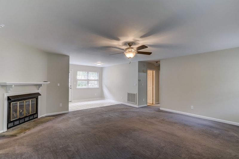 605 Chivalry Dr, Durham, NC 27703