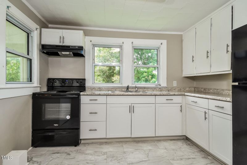 605 Georgia Ave, Burlington, NC 27217