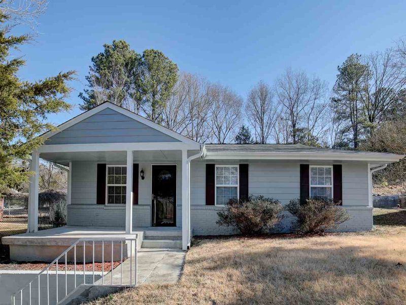 605 Grantland Dr, Raleigh, NC 27610