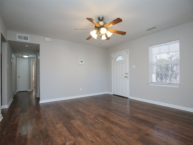 605 Grantland Dr, Raleigh, NC 27610