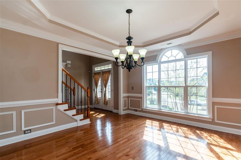 605 Halcyon Meadow Dr, Cary, NC 27519