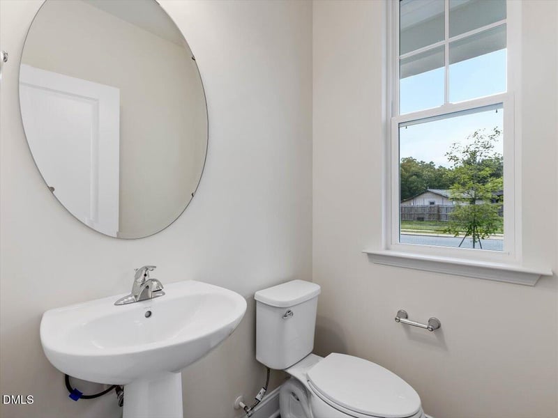 605 Hipwood Dr, Zebulon, NC 27597