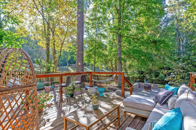 605 W Holding Ave, Wake Forest, NC 27587