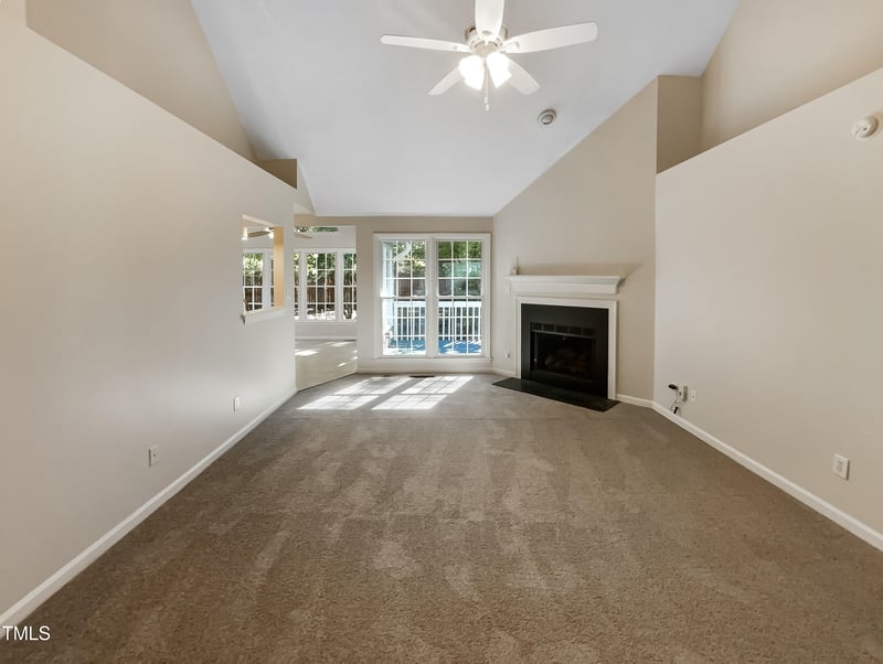 605 Holly Branch Dr, Holly Springs, NC 27540