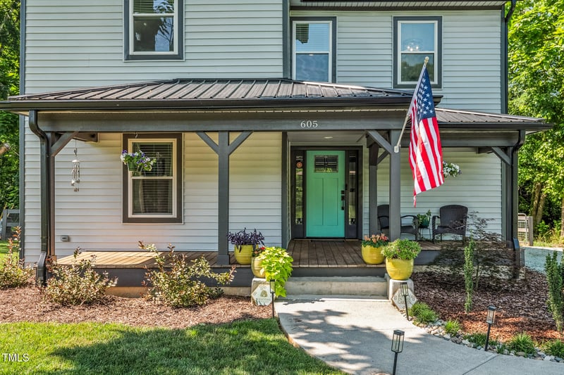 605 Holt St, Mebane, NC 27302
