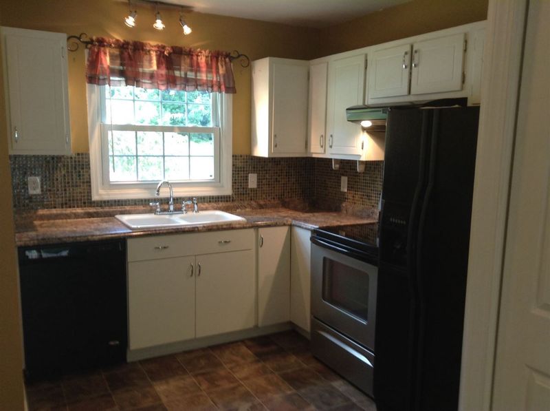 605 Isley Pl #C, Burlington, NC 27215