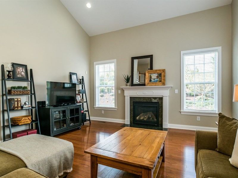 605 Ivyshaw Rd, Cary, NC 27519