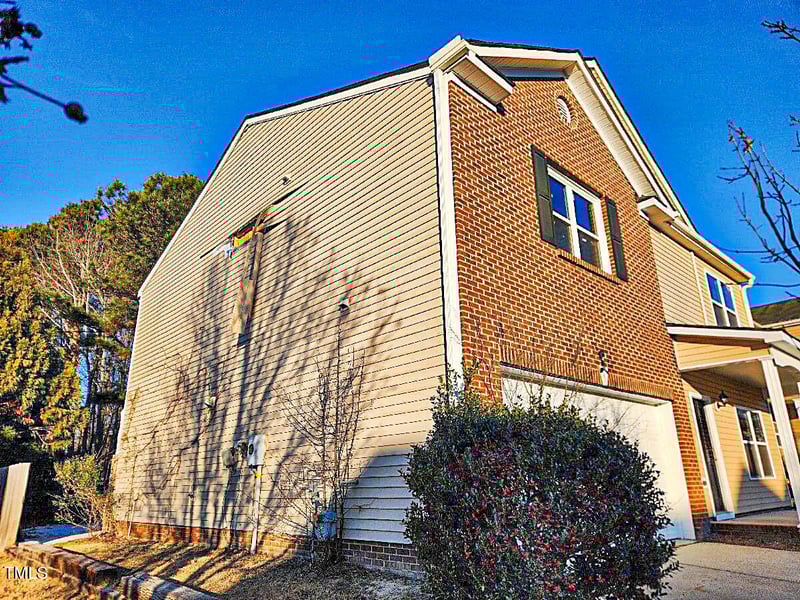 605 Jumping Frog Ln, Knightdale, NC 27545