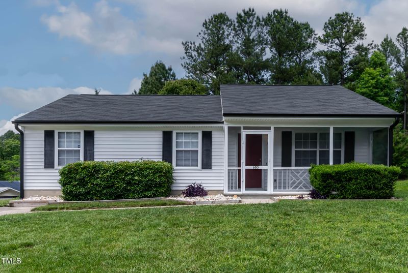 605 Larchwood Dr, Durham, NC 27713