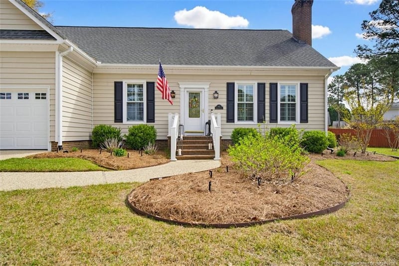 605 Longwood Pl, Fayetteville, NC 28314