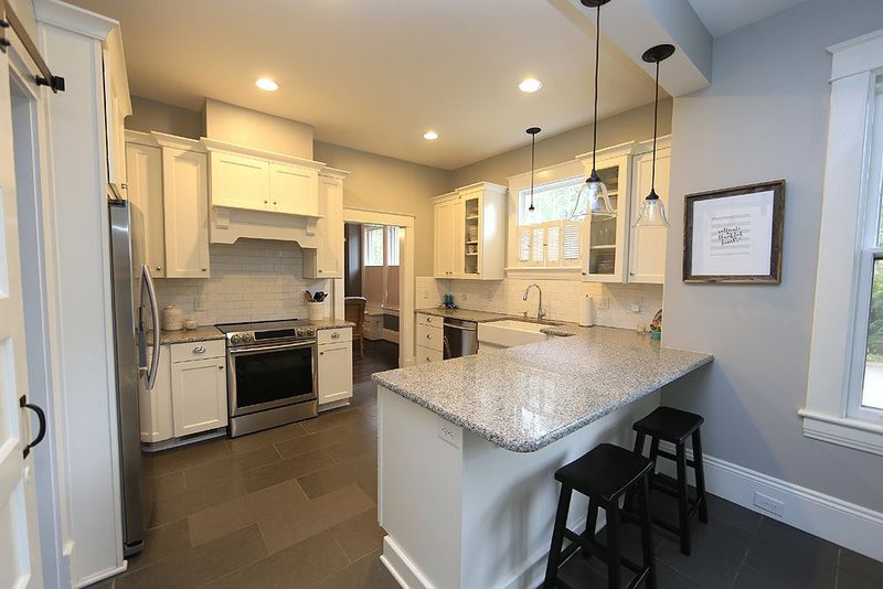 605 N Main St N, Wake Forest, NC 27587