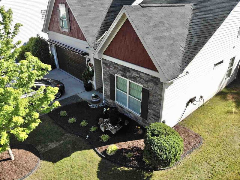 605 Monterey Pine Dr, Fuquay Varina, NC 27526