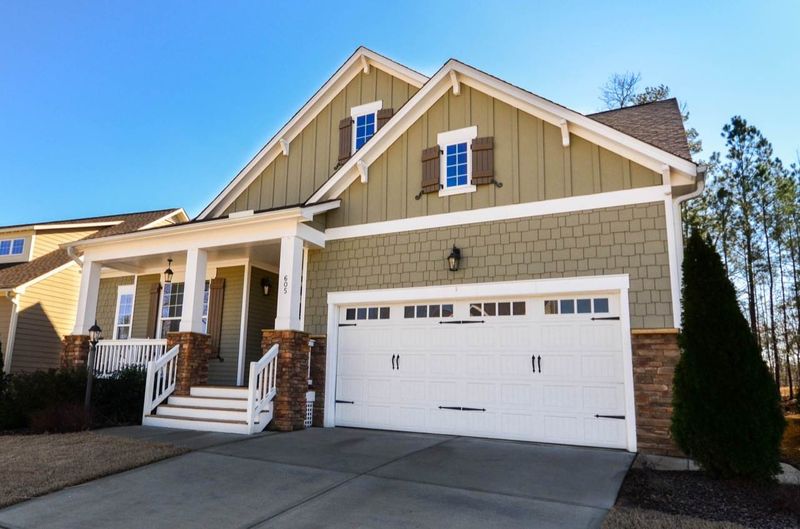 605 Morning Oaks Dr, Holly Springs, NC 27540