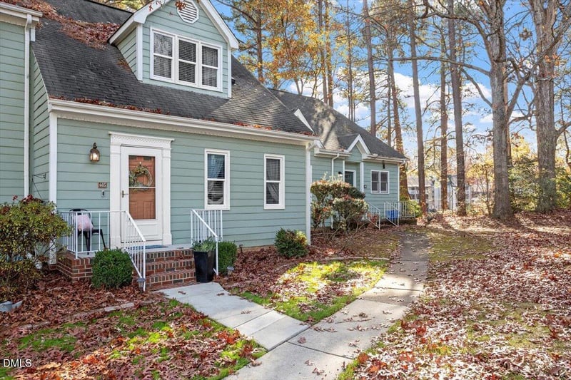 605 Oak Run Dr, Raleigh, NC 27606