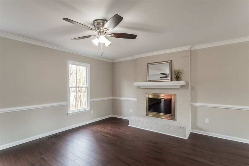 605 Parker St, Fuquay Varina, NC 27526