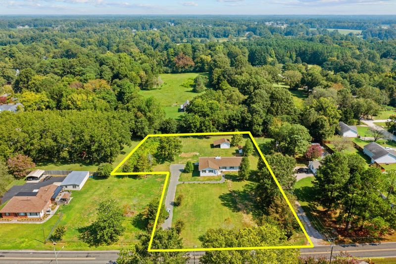 605 Proctor St, Zebulon, NC 27597