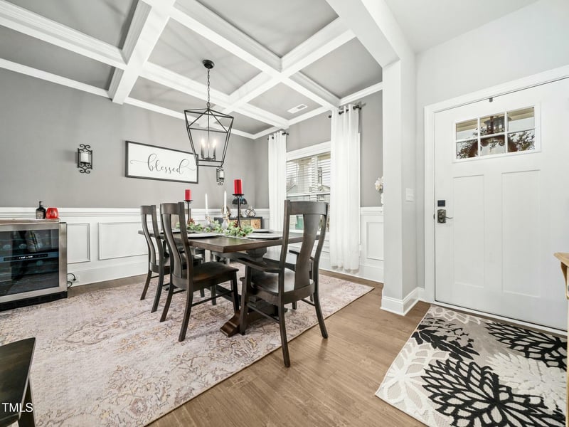 605 Richlands Cliff Dr, Youngsville, NC 27596