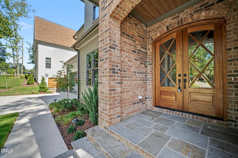 605 Ridgecrest Rd, Cary, NC 27511