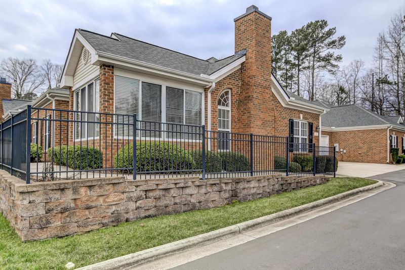 605 Rigside Pl #605, Cary, NC 27511