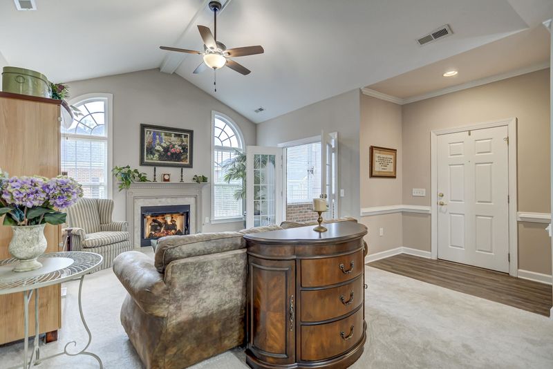 605 Rigside Pl #605, Cary, NC 27511
