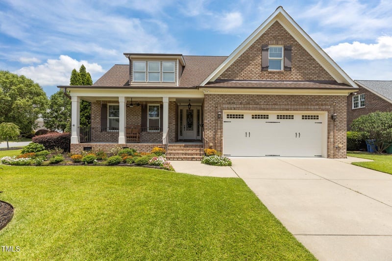 605 Sippihaw Oaks Dr, Fuquay Varina, NC 27526
