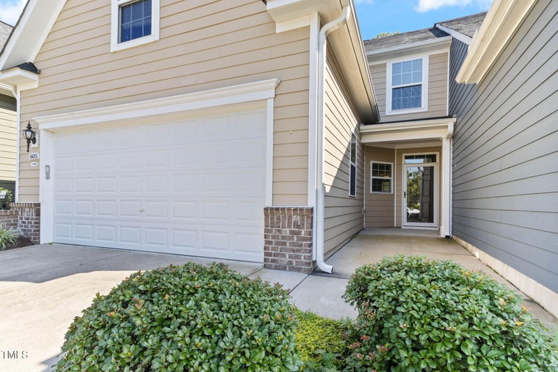 605 Smallwood Dr, Durham, NC 27703