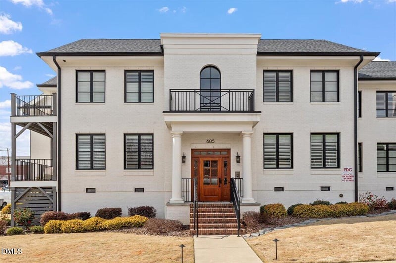 605 Smedes Pl #B, Raleigh, NC 27605