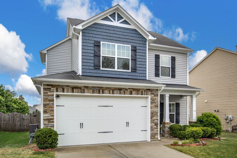 605 Smithridge Way, Fuquay Varina, NC 27526