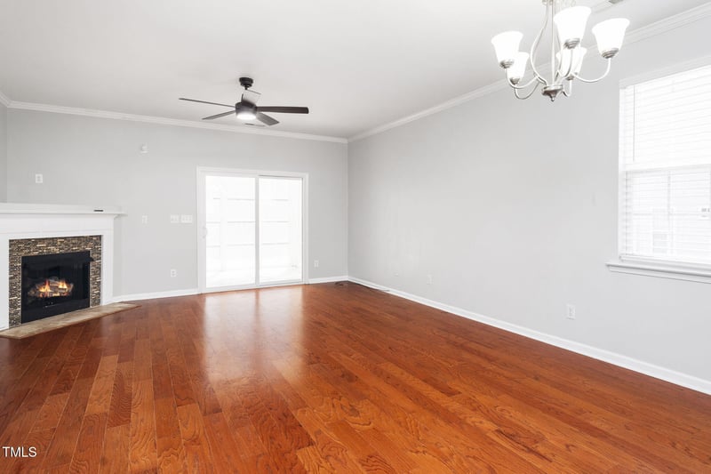 605 Woodson Dr, Clayton, NC 27527