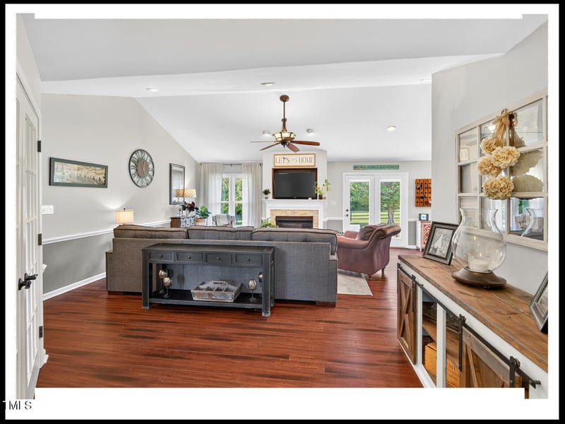 6050 Country Highland Ln, Mebane, NC 27302