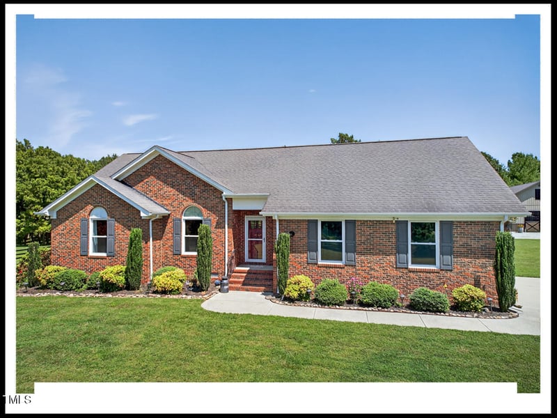 6050 Country Highland Ln, Mebane, NC 27302