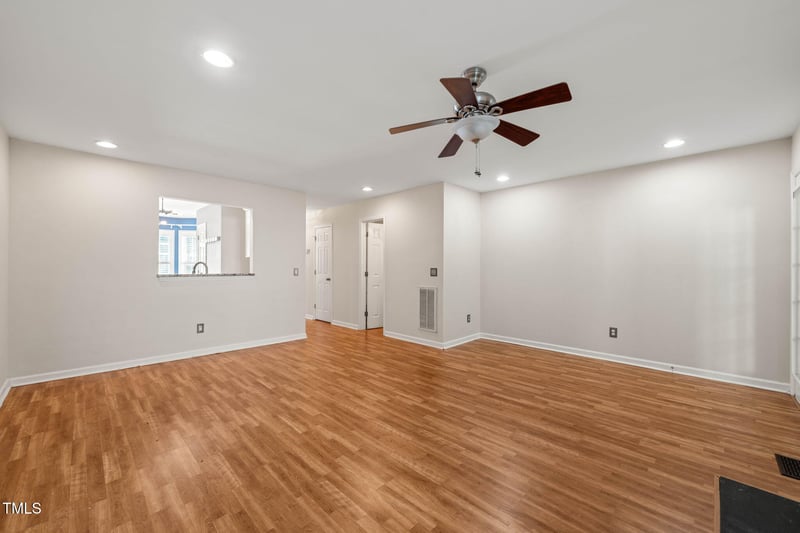 6051 Epping Forest Dr, Raleigh, NC 27613