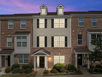 6052 Kentworth Dr, Holly Springs, NC 27540