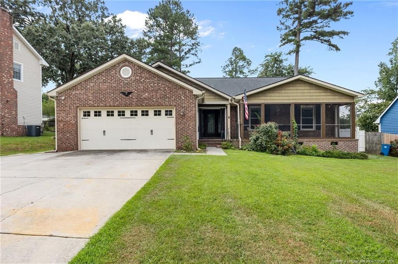 6053 Lakeway Dr, Fayetteville, NC 28306