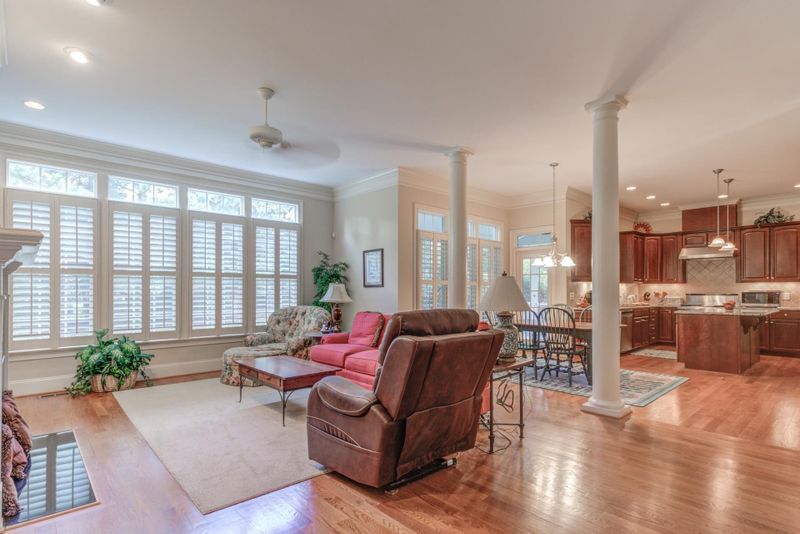 606 Ballad Creek Ct, Cary, NC 27519