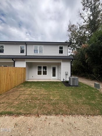 606 Blackmon St, Benson, NC 27504