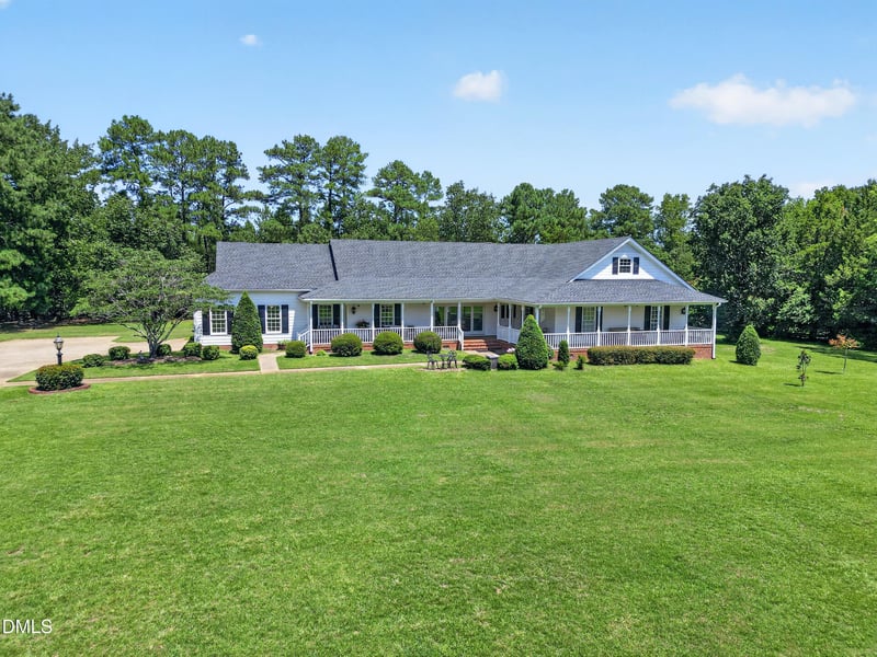 606 Country Ln, Cary, NC 27513