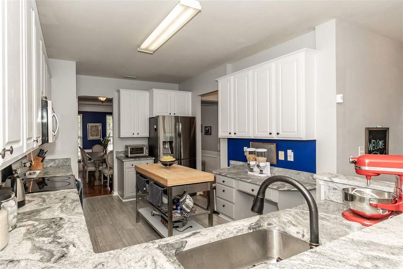 606 Crescendo Dr, Morrisville, NC 27560