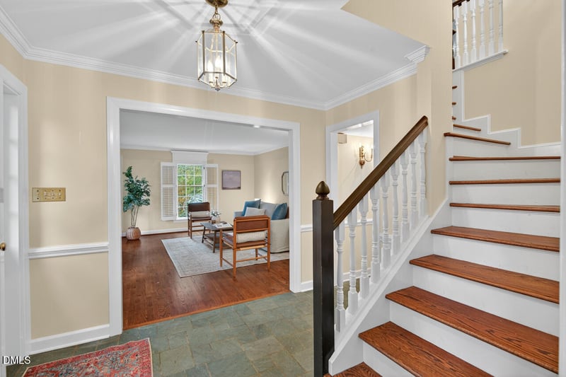 606 Emory Dr, Chapel Hill, NC 27517