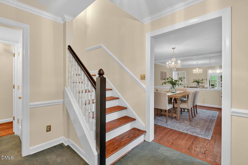 606 Emory Dr, Chapel Hill, NC 27517