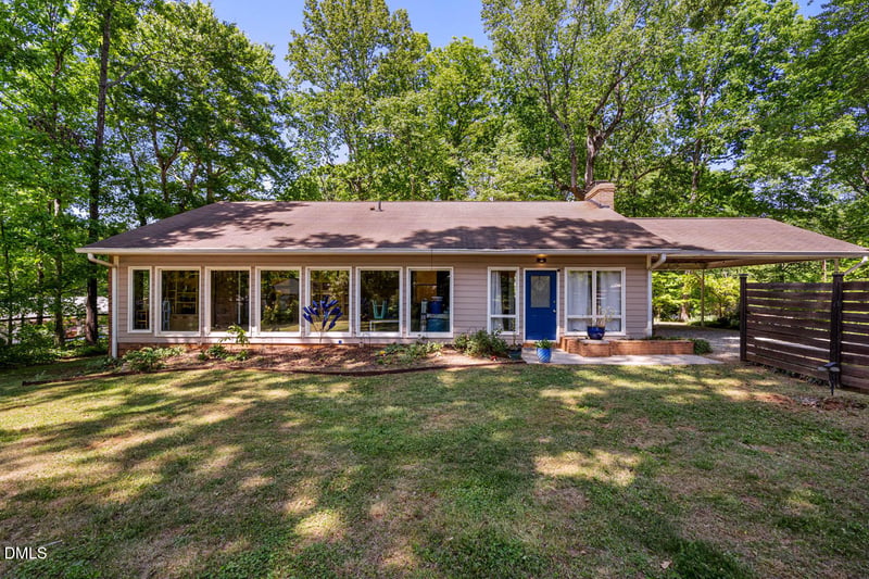 606 Greentree Dr, Hillsborough, NC 27278