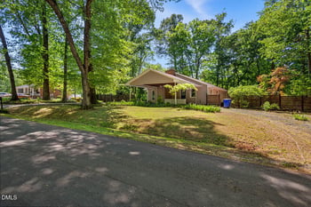 606 Greentree Dr, Hillsborough, NC 27278