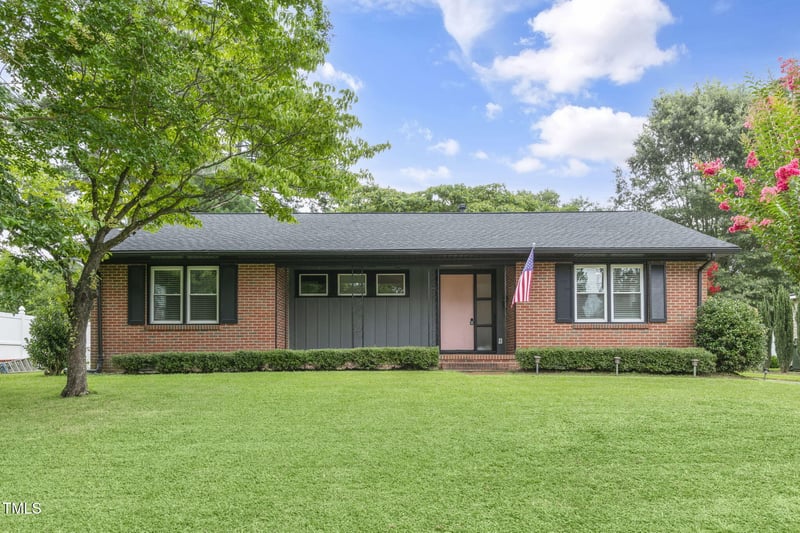 606 Hawthorne Ln, Wilson, NC 27893