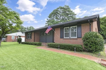 606 Hawthorne Ln, Wilson, NC 27893