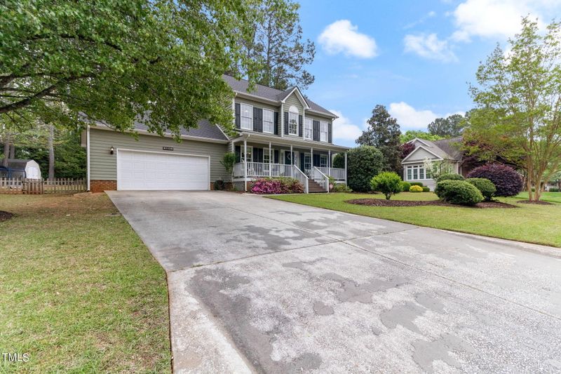 606 Kimloch Dr, Garner, NC 27529