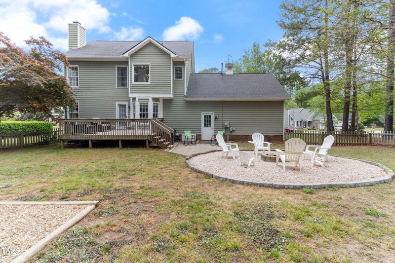 606 Kimloch Dr, Garner, NC 27529