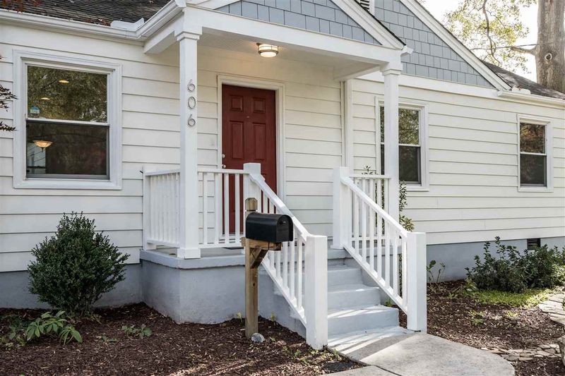 606 N King Charles Rd, Raleigh, NC 27610