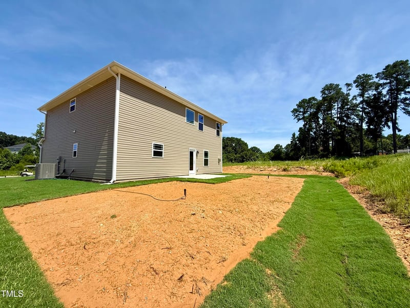 606 Melrose Ct, Sanford, NC 27330