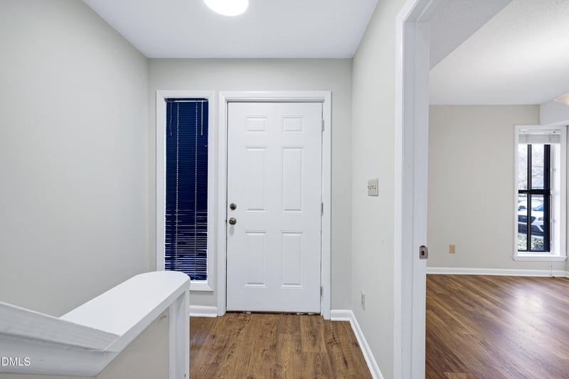 606 Oak Tree Dr, Chapel Hill, NC 27517